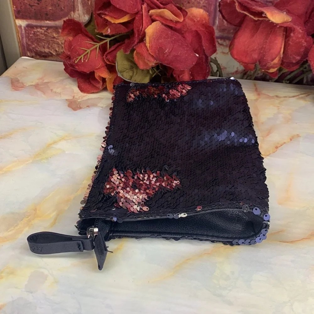 Sequined Color Changing Blue and Silver Cosmetic Bag